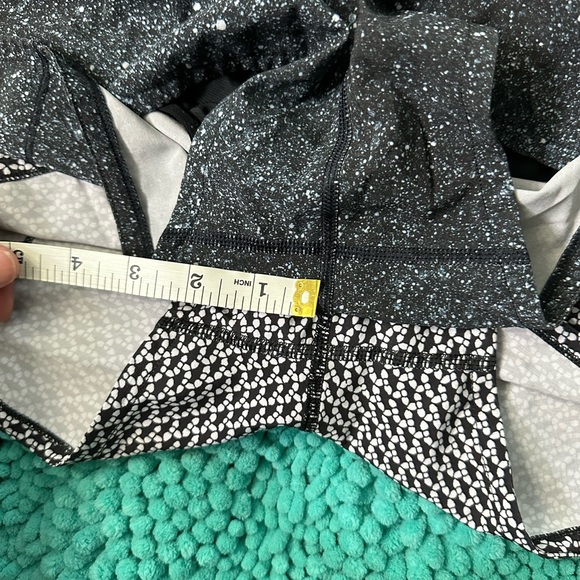 Lululemon Speed Short Hi-Rise 2.5 Bundle - Picture 4 of 7